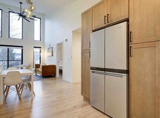 925 E Otjen St #1, Milwaukee, WI 53207