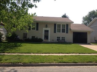307 Columbia Dr, Normal, IL 61761