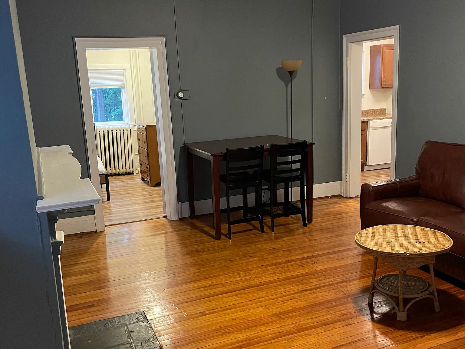 2 bed, 1.5 bath, 700 sqft, $1,810 — Photo 3