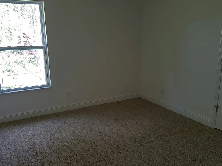 1065 Vinsetta Cir — Photo 13