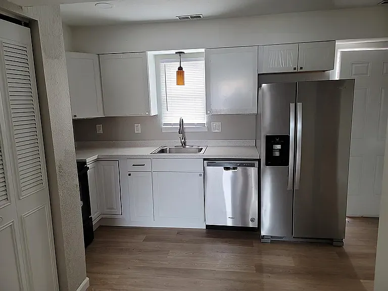 2343 Shawnee Dr — Photo 17