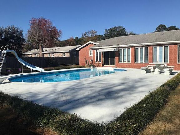 4th image of 2783 Dantzler Dr