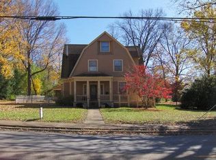 706 W Columbia St, Farmington, MO 63640