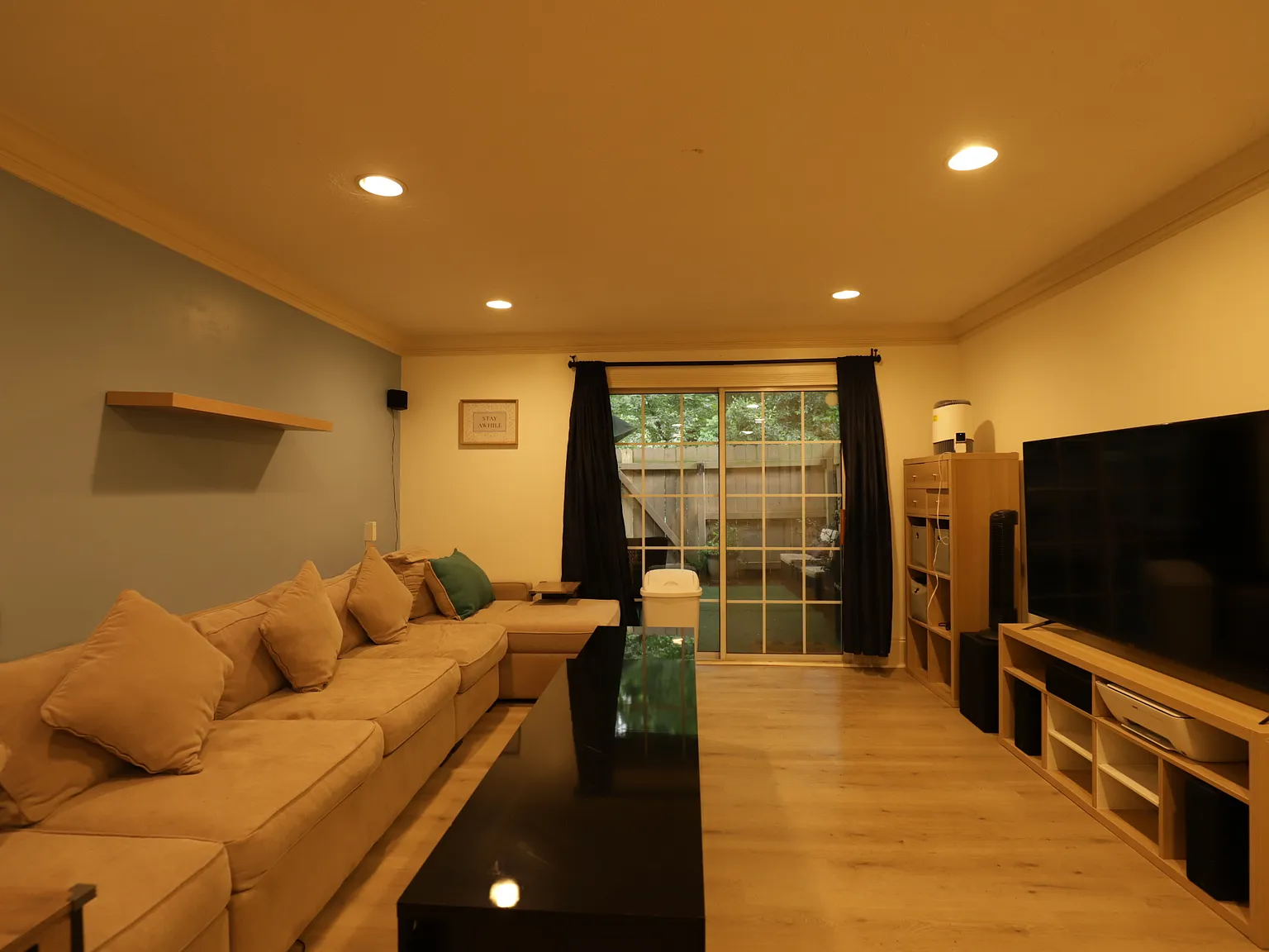 2 bed, 980 sqft, $2,200 — Photo 4
