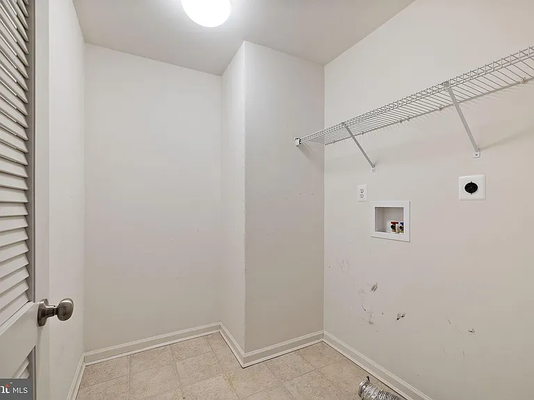 253 Tall Trees Cir — Photo 17