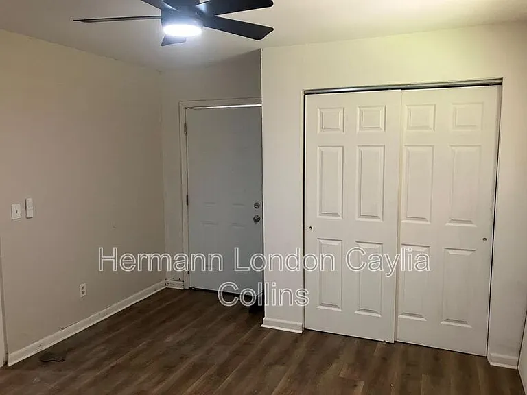 7804 Utica Dr — Photo 10