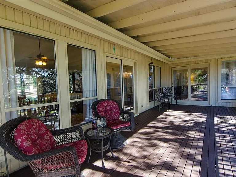 1353 Lost Creek Blvd — Photo 28