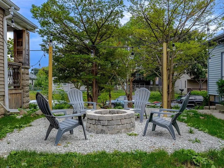 1028 E Potter Ave — Photo 4