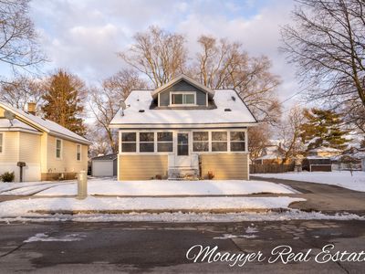 2242 Camden Ave SW, Wyoming, MI, 49519
