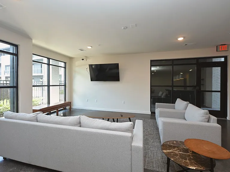 2900 Edwin Way #202 — Photo 42