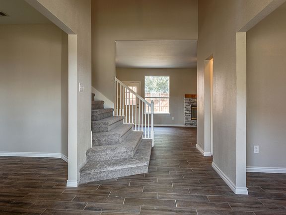 5th image of 304 Courtney Ln