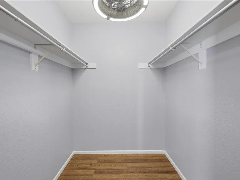 835 S 75th St — Photo 16