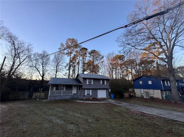55 Porter Cir, Hampton, GA 30228