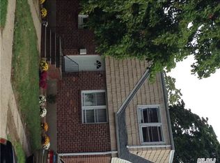 11 Grant St, Hempstead, NY 11550