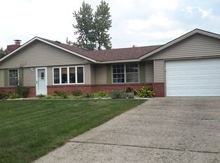 1241 Tree Top Ln, Greenwood, IN 46142