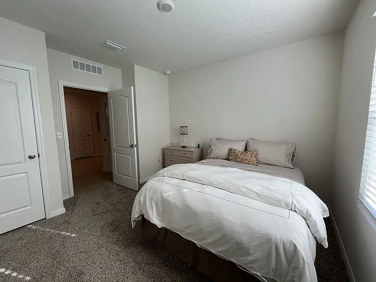 2219 Lake Preserve Cir — Photo 25