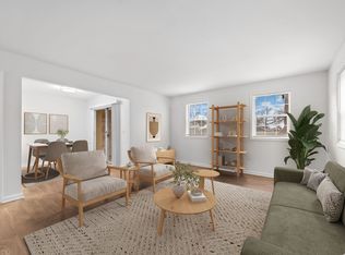 Williamsburg, Cincinnati, OH 45215