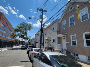 131 Congress St, Newark, NJ 07105