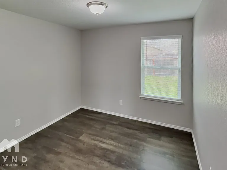 3948 Asher Aly — Photo 13
