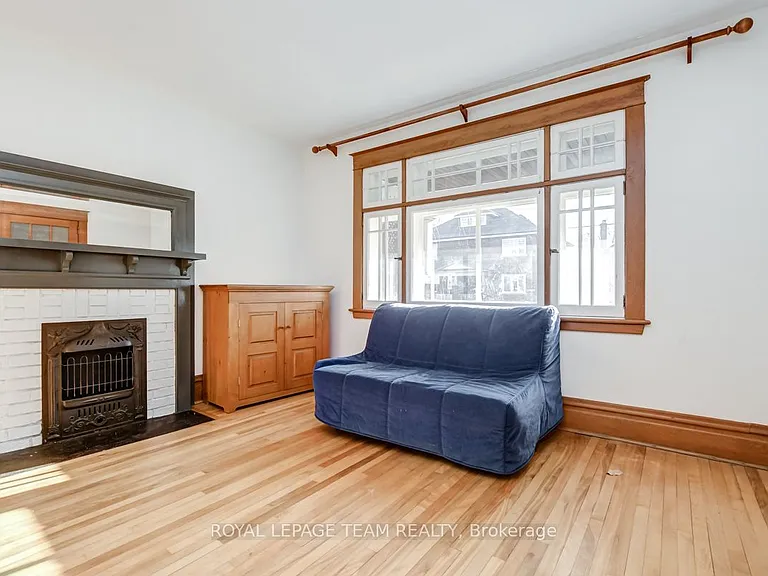995 Gladstone Ave — Photo 5