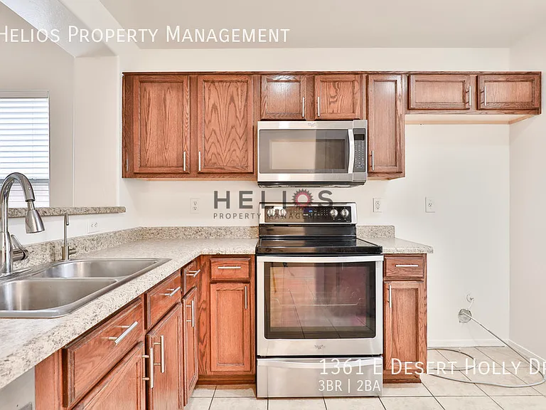 1361 E Desert Holly Dr — Photo 8