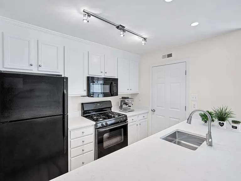 Modern Kitchen