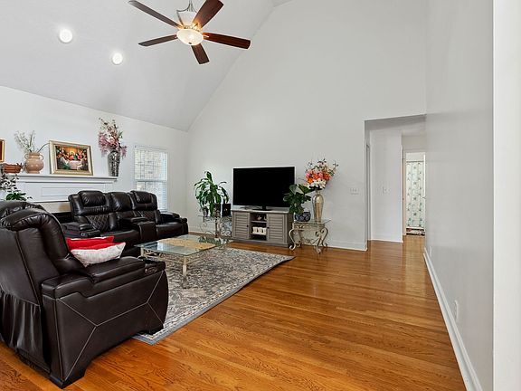 5th image of 7001 Vineyard Ln