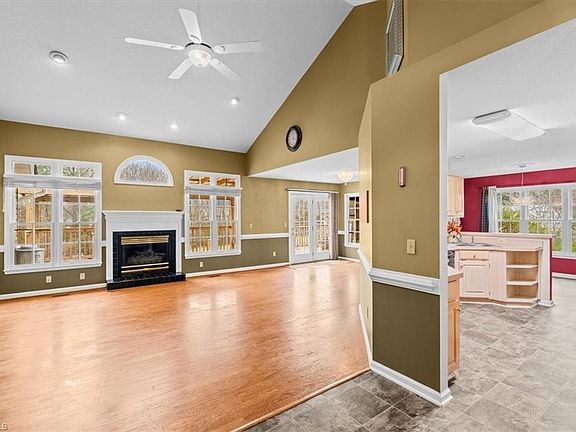 4th image of 6933 Lawrence Farm Ln