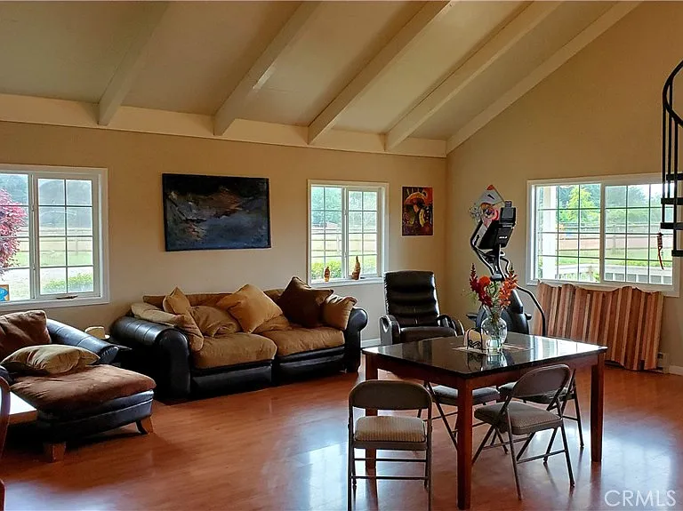 4415 Woods Ln — Photo 7