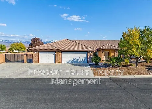 111 Mondale Ct Photo 1