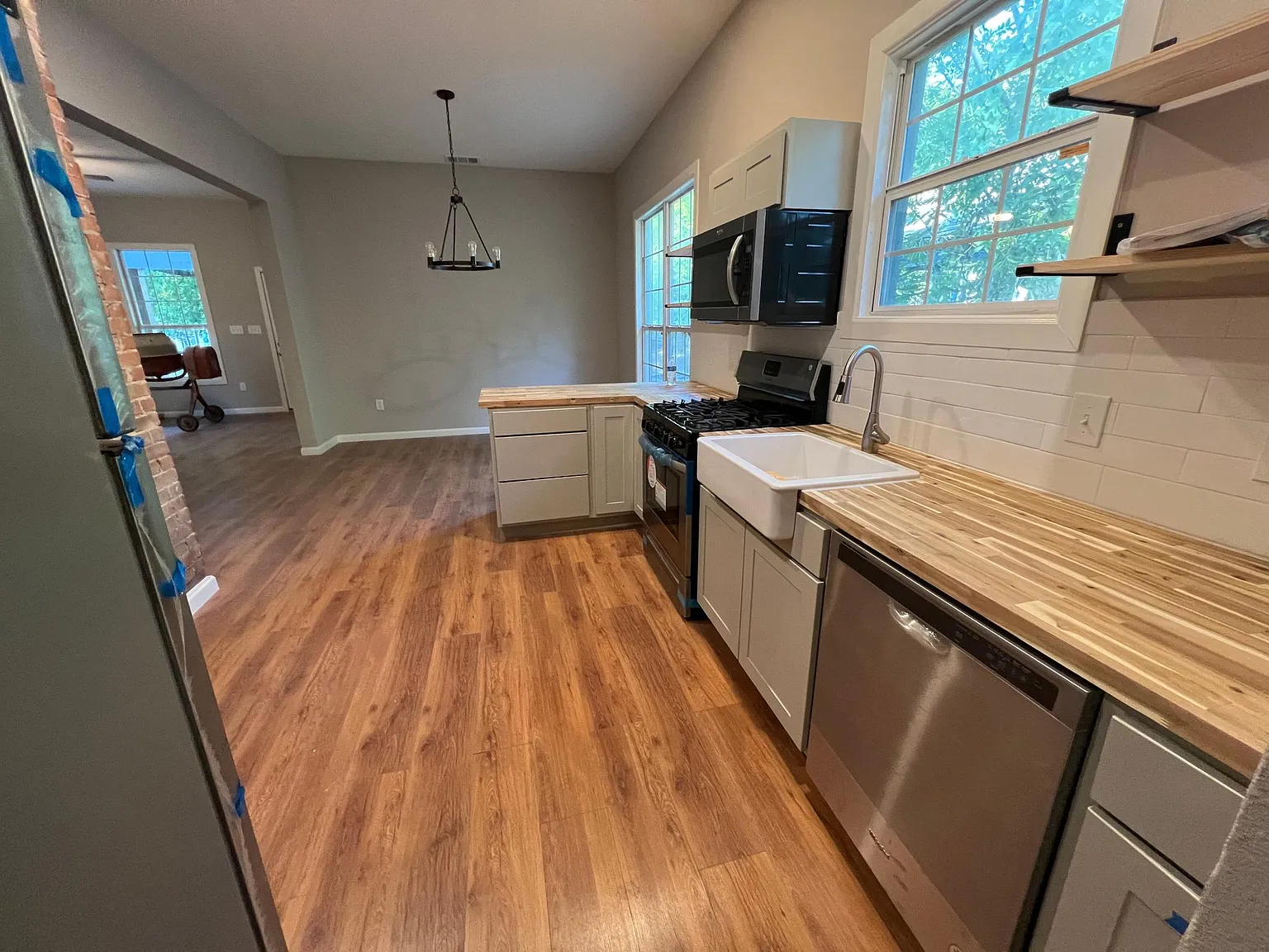 1017 Preston St — Photo 3