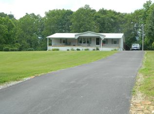 123 Mountain Rd, Oliver Springs, TN 37840