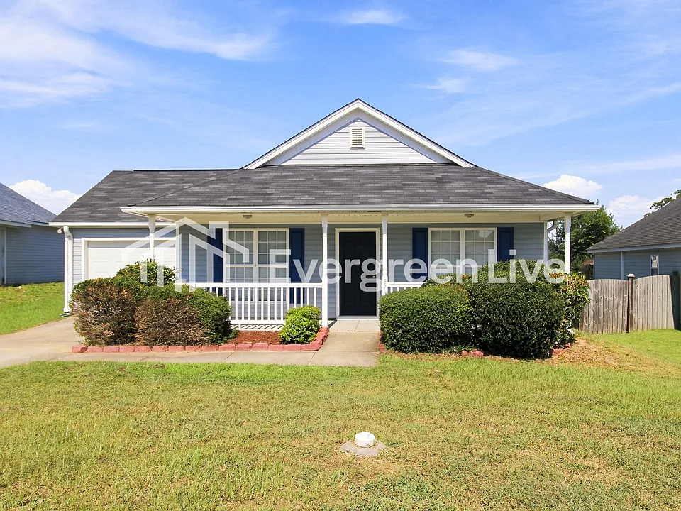 376 Legend Oaks Dr