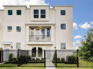 1102 Reinerman St, Houston, TX 77007