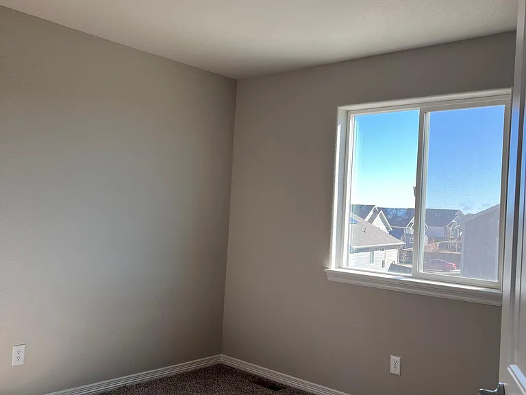 5486 Segundo Dr — Photo 3