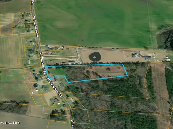 1079 W Blackman Road, Dunn, NC 28334