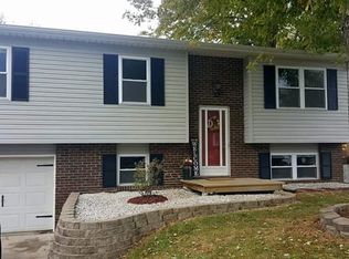 17726 Eldorado Ct, Brighton, IL 62012