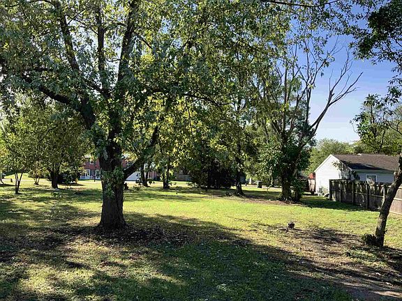 3rd image of 2710 Broadripple Dr