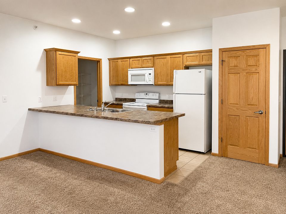 1st image of 3630 Calvert Rd APT 101