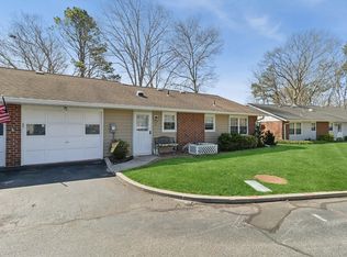 114 Exmore Ct UNIT A, Ridge, NY 11961