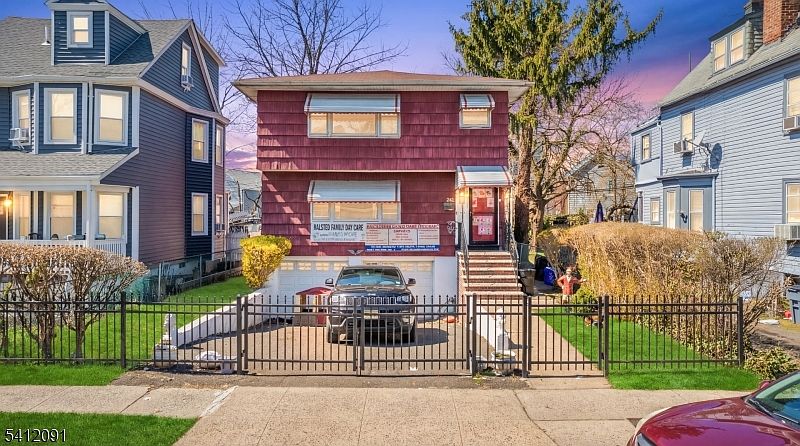 1st image of 241 Halsted St
