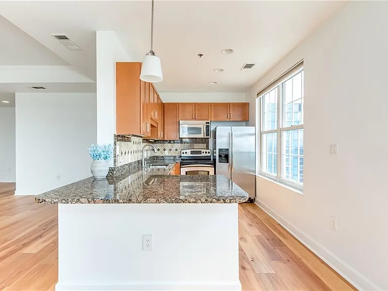 325 E Paces Ferry Rd NE #1905 — Photo 10