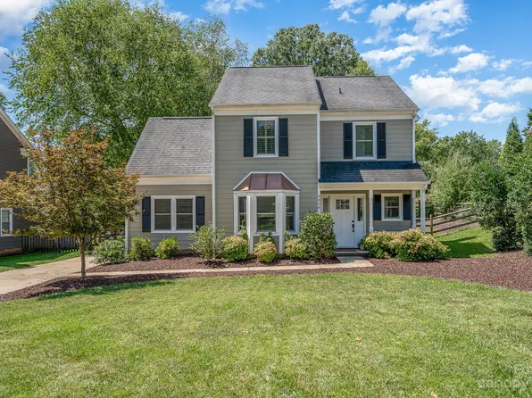 9808 Park Springs Ct, Charlotte, NC 28210