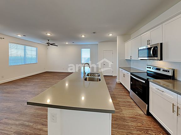 4th image of 10008 Cathedral Spires Ave