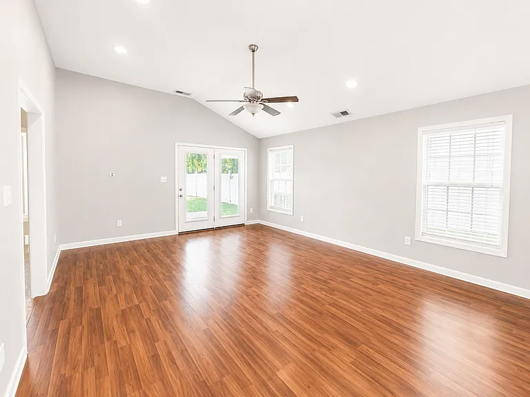 10417 Leven Blvd — Photo 8