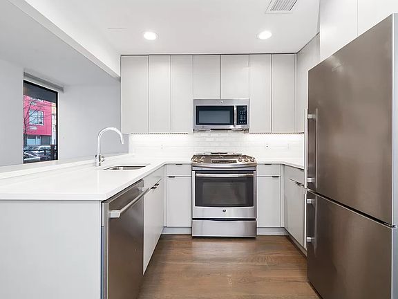 4th image of 155 Attorney St #6A