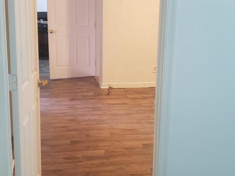 1st image of 4 Eastover Ave
