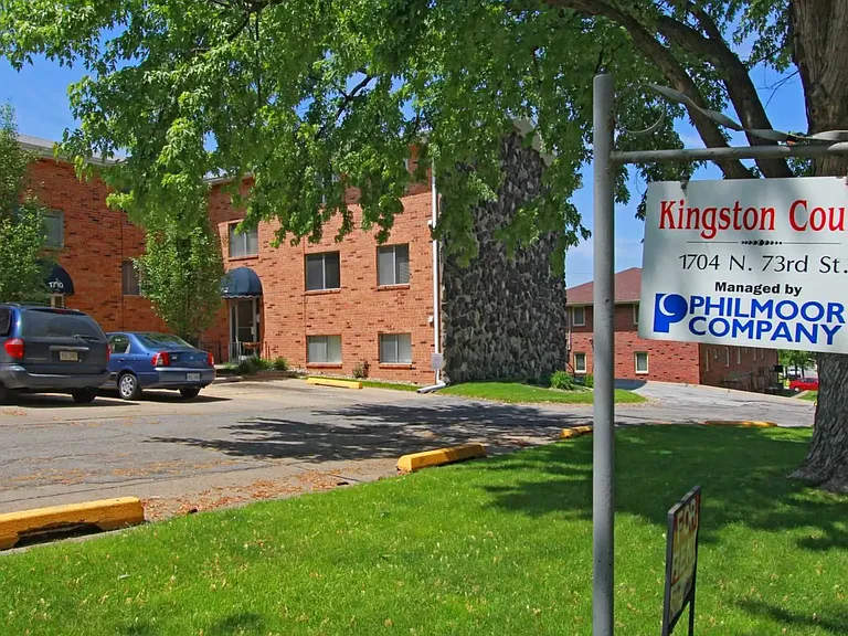 Kingston Court Apartments — Photo 14