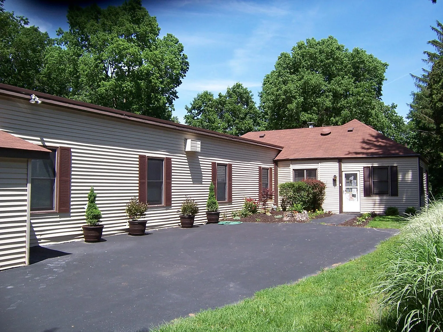 7221 Edgewater Place — Photo 1
