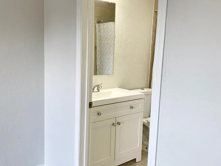 10200 Gandy Blvd N #911 — Photo 5